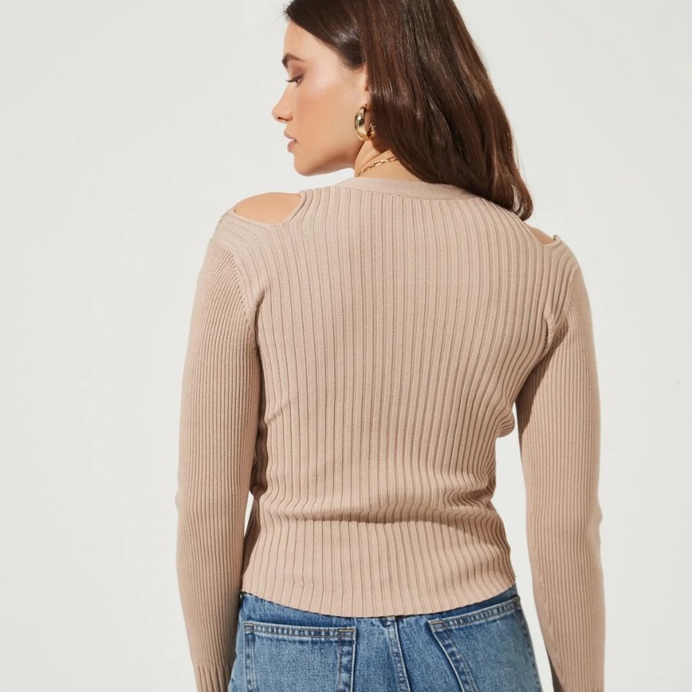 NWOT ASTR the label cold shoulder cardigan - Picture 2 of 8